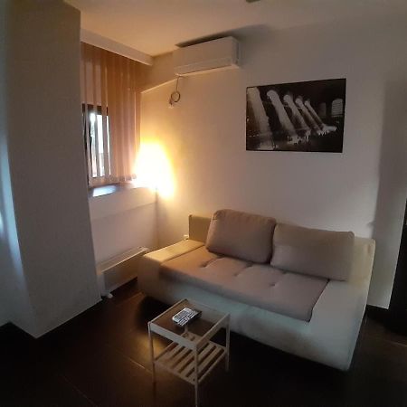 Piata Rosetti Universitate Apartman Bukarest Kültér fotó