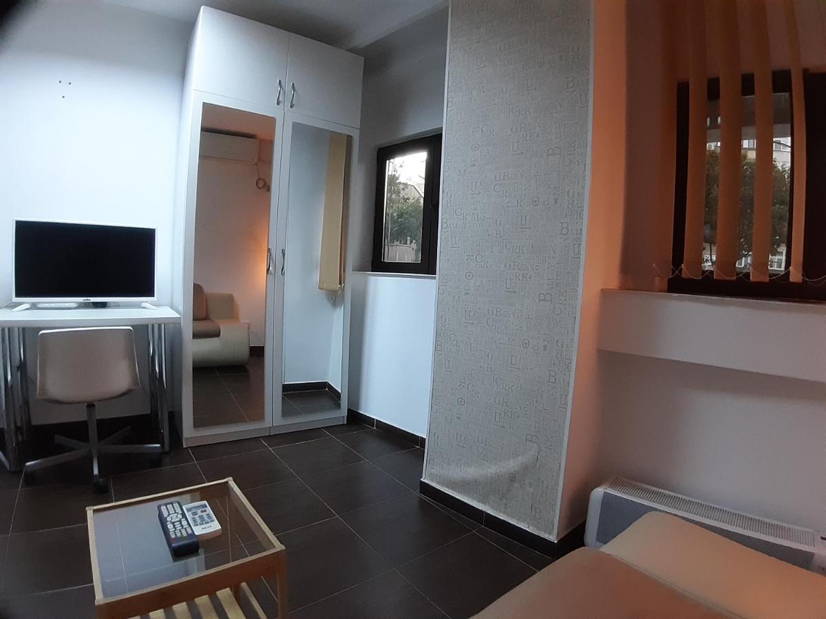 Piata Rosetti Universitate Apartman Bukarest Kültér fotó